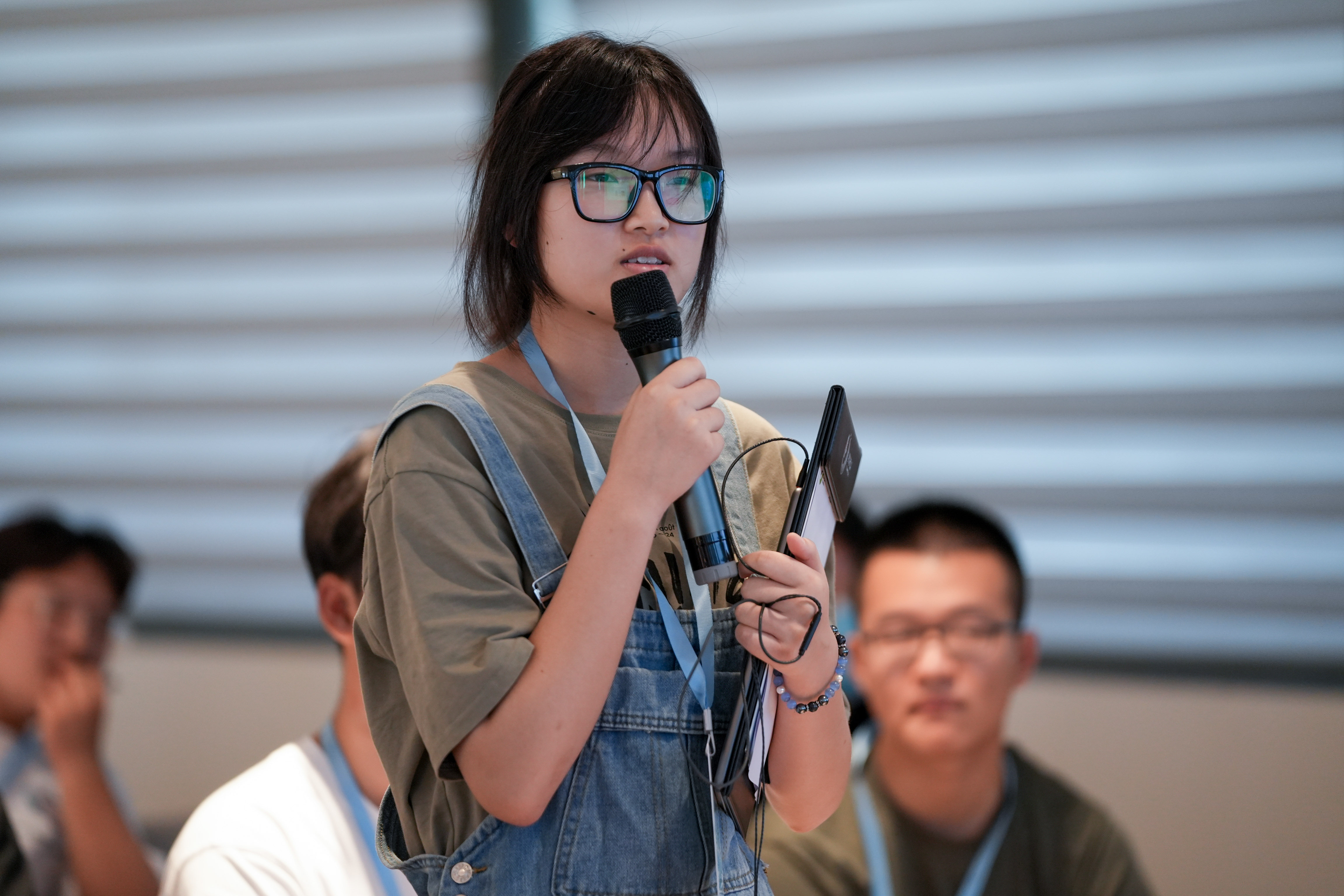 1661246544549082546.jpg cbc8c92d24f814bc1b4d1c528c2e788.jpg